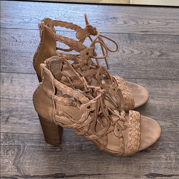 Heels - Picture 2 of 2